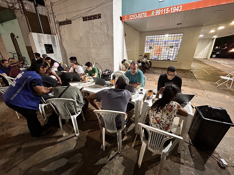 Van dos Direitos promove dignidade a pessoas em situação de rua na Vila Nhanhá