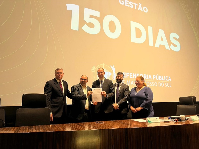 Assinatura Turine reuniao de trabalho