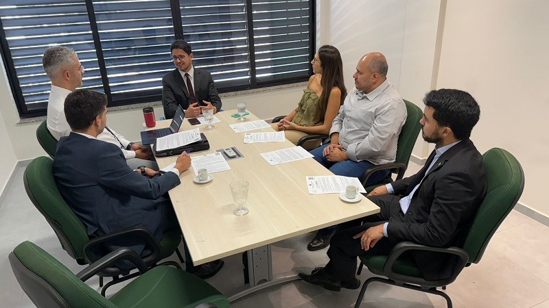 Defensoria apresenta projetos e fortalece parcerias institucionais em Corumbá