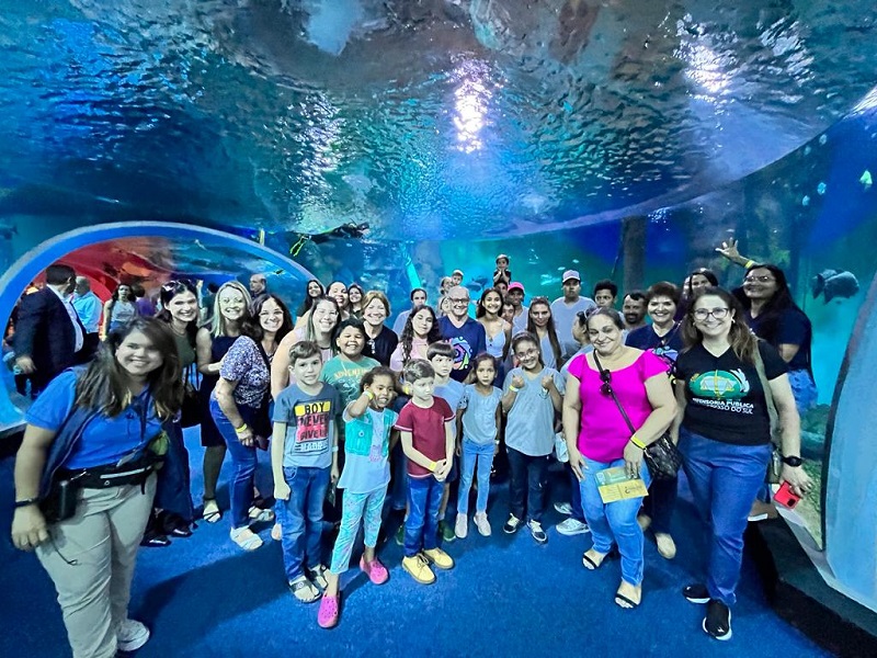 Dra Debora Visita Aquario