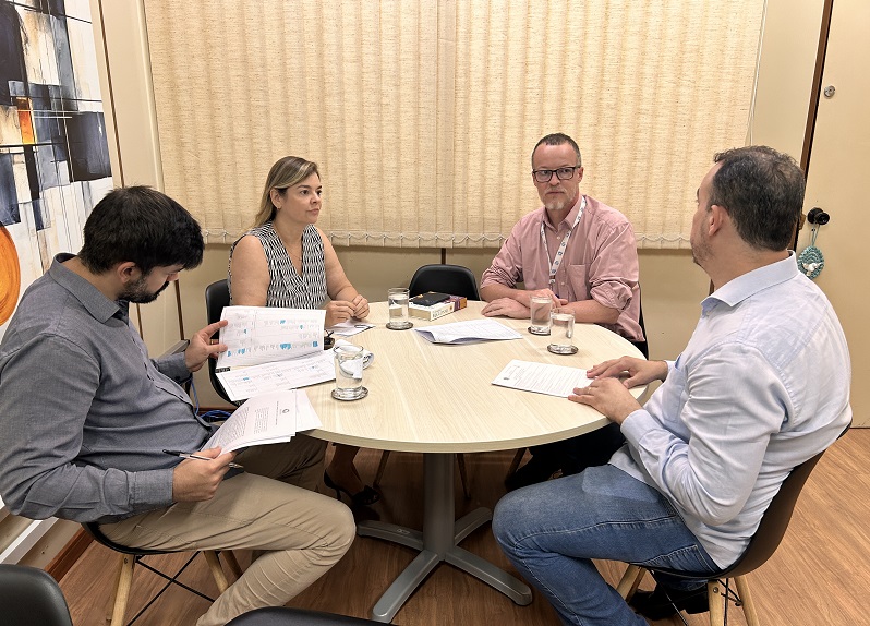 Dra Renata agenda UFMS Coxim