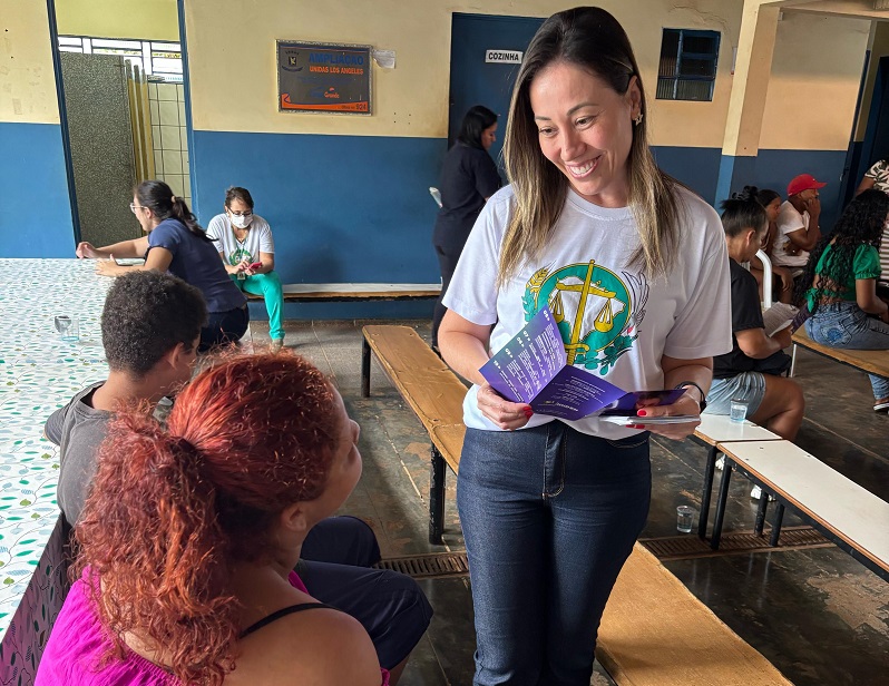 Dra Thais Van Los Angeles