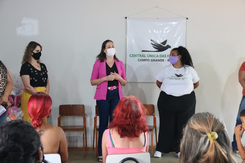Dra Thais entrega oficial kites cufa