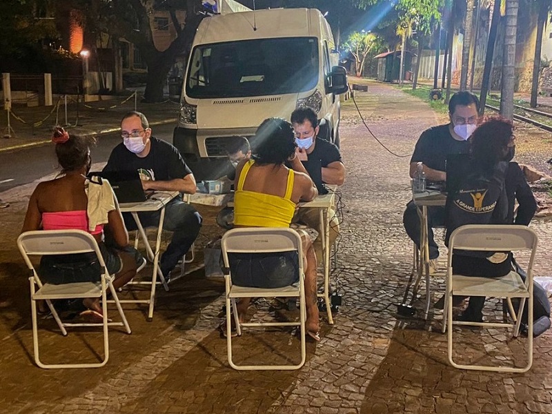 Terceiro atendimento movel van dos direitos