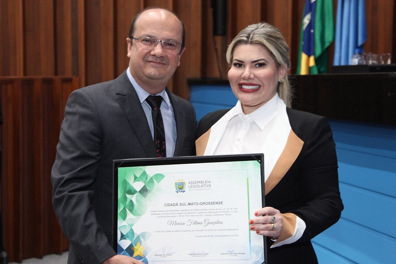 Dra Mariza homenagem ALEMS
