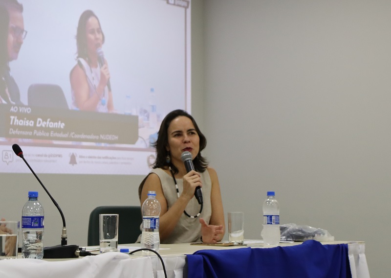 “Que fiquemos desconfortáveis ao debater políticas para a POP Rua”, diz defensora em seminário